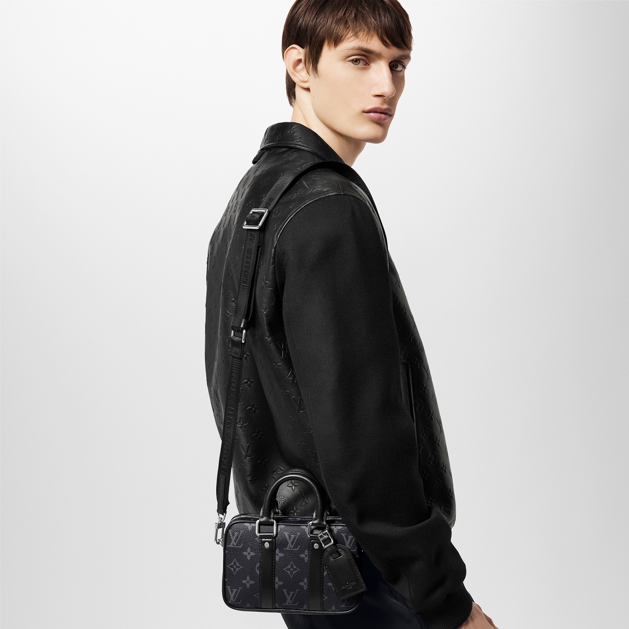 Nano Porte Documents Voyage Monogram Eclipse - Men - Bags | LOUIS